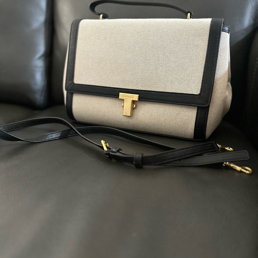 Like new TORY BURCH top handle